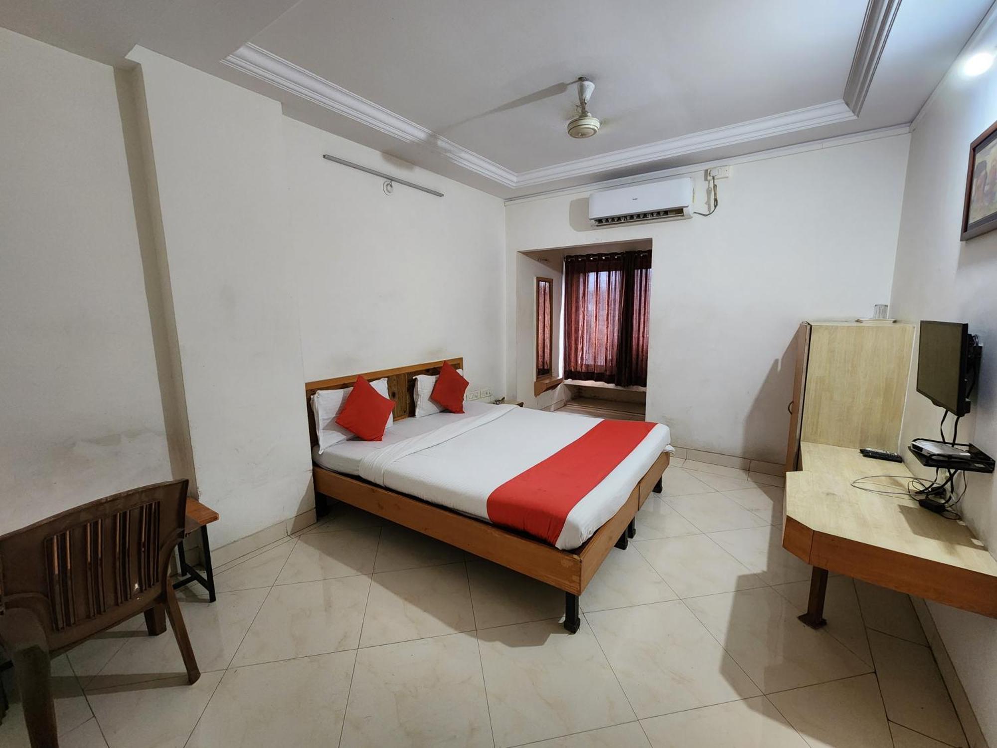 Hotel Kalasai Shirdi Room photo